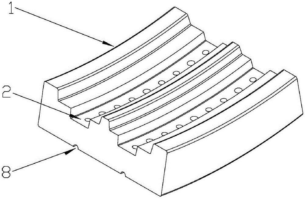 Pattern rib inlaid-type pore-free tire mold and pattern block thereof