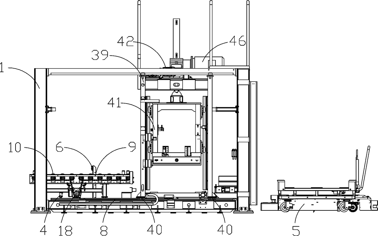 Feeding and discharging station accurately aligning transferring machine