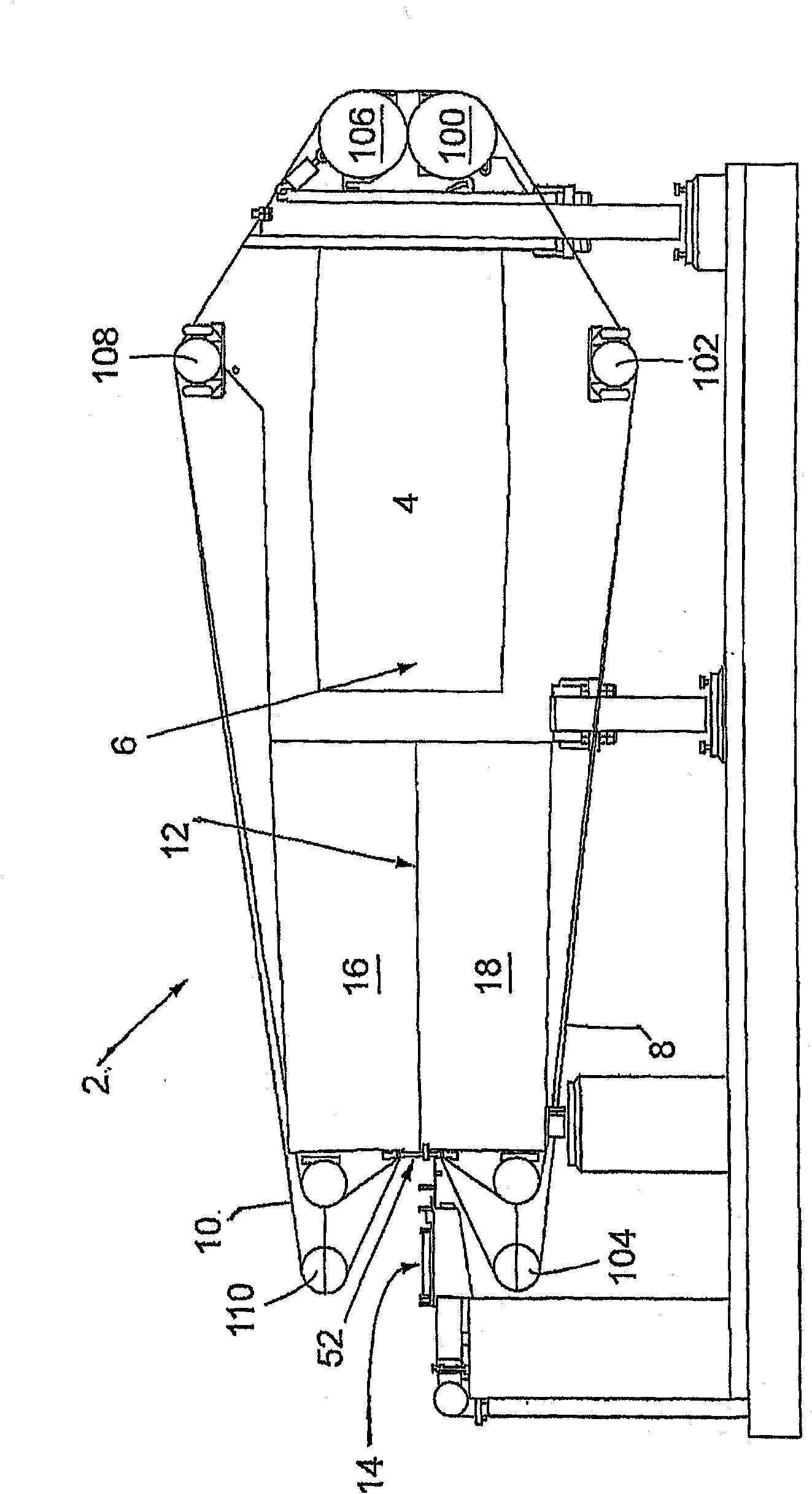 Twin wire press and method for dewatering a fibre suspension