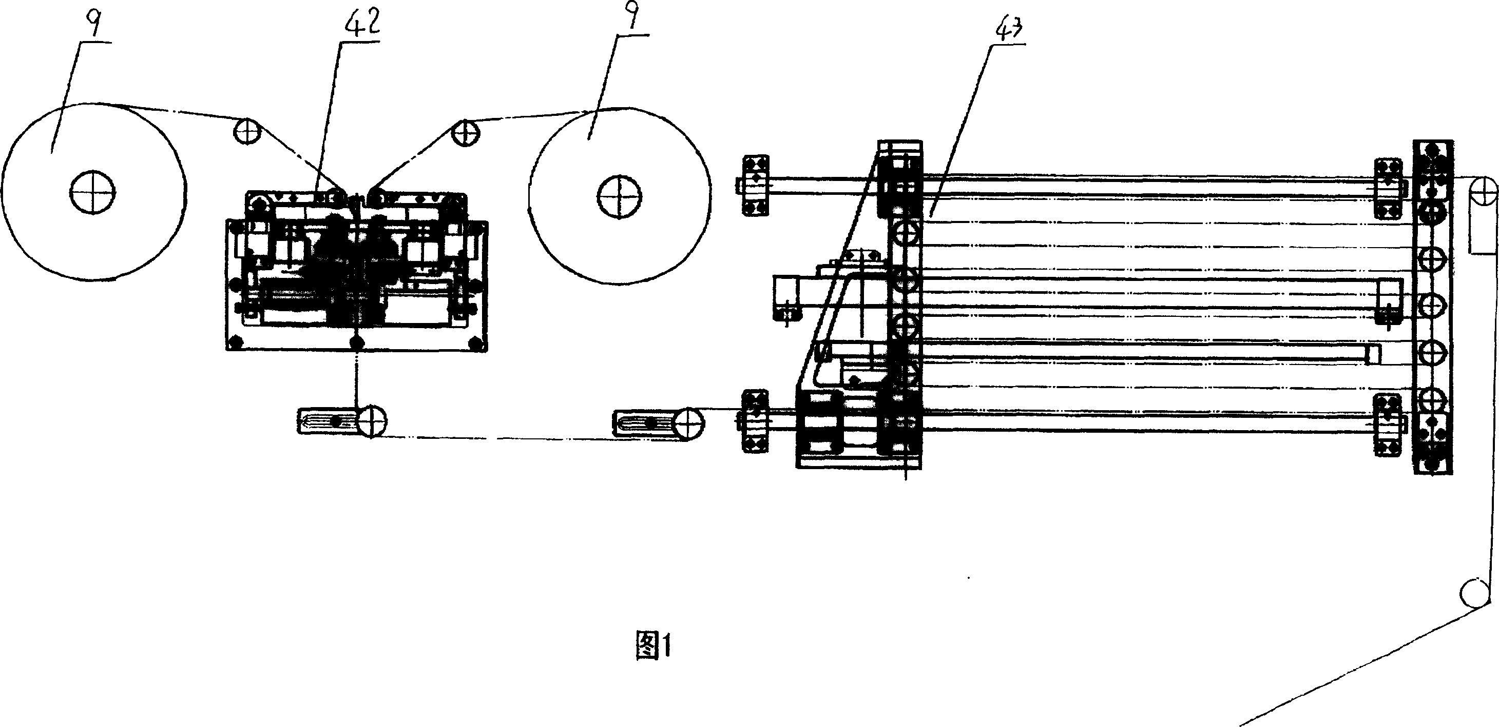 Constant tension jointing device for strip-shaped non-woven fabric substrate