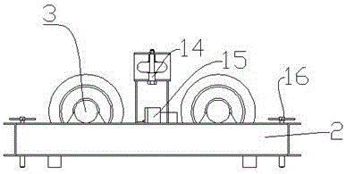 Auxiliary vibratory screen cleaning device for sand screening machine for water conservancy construction