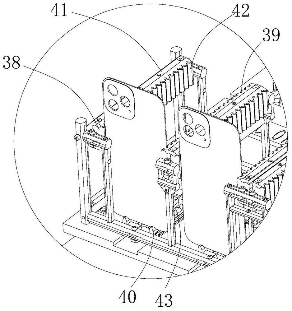 Multi-axis machining center with automatic feeding and discharging functions