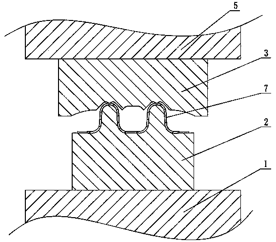 Stamping die and separation technology for separating hot-formed steel plate