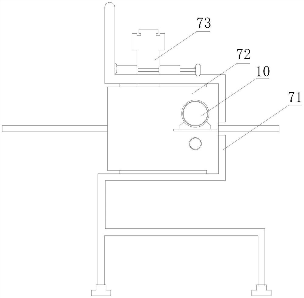 Spraying system for rubber strip surface treatment and implementation method thereof