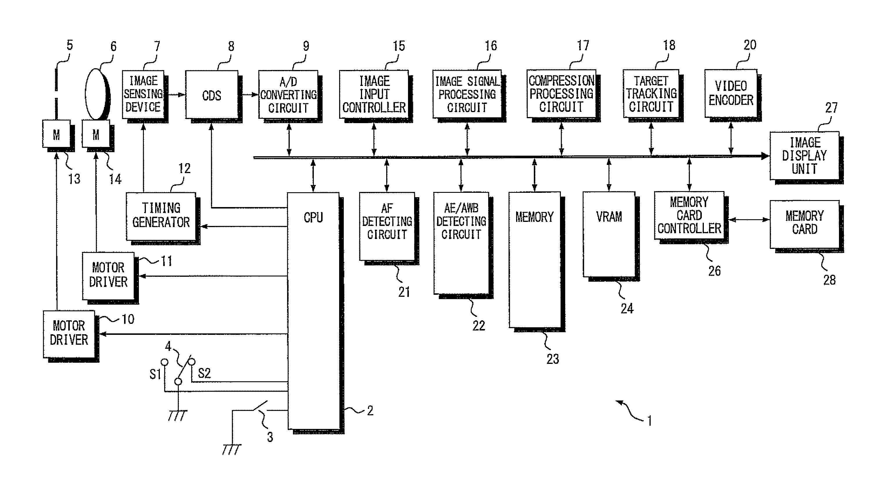 Target tracking apparatus, image tracking apparatus, methods of controlling operation of same, and digital camera