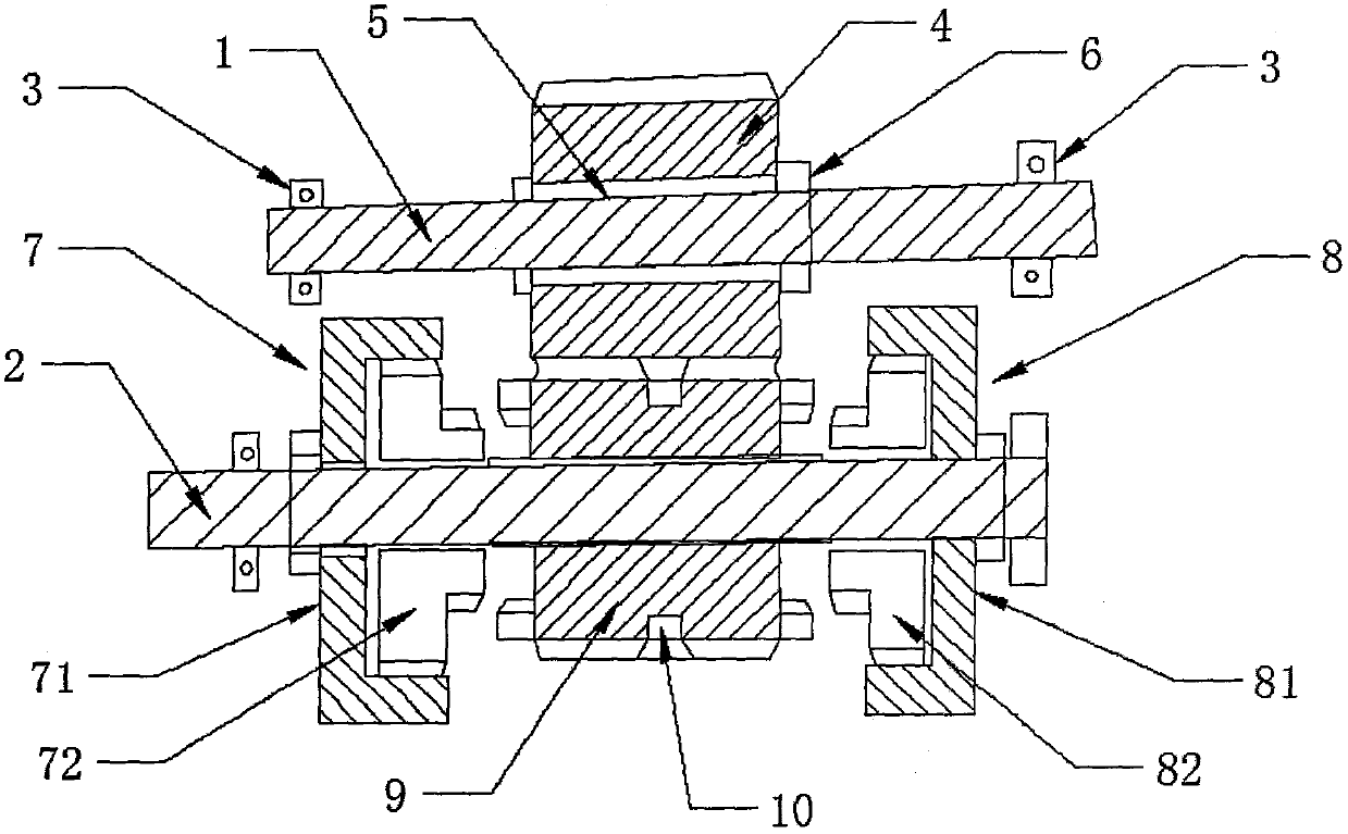 A central transfer gear used in a full-time four-wheel drive system of an automobile