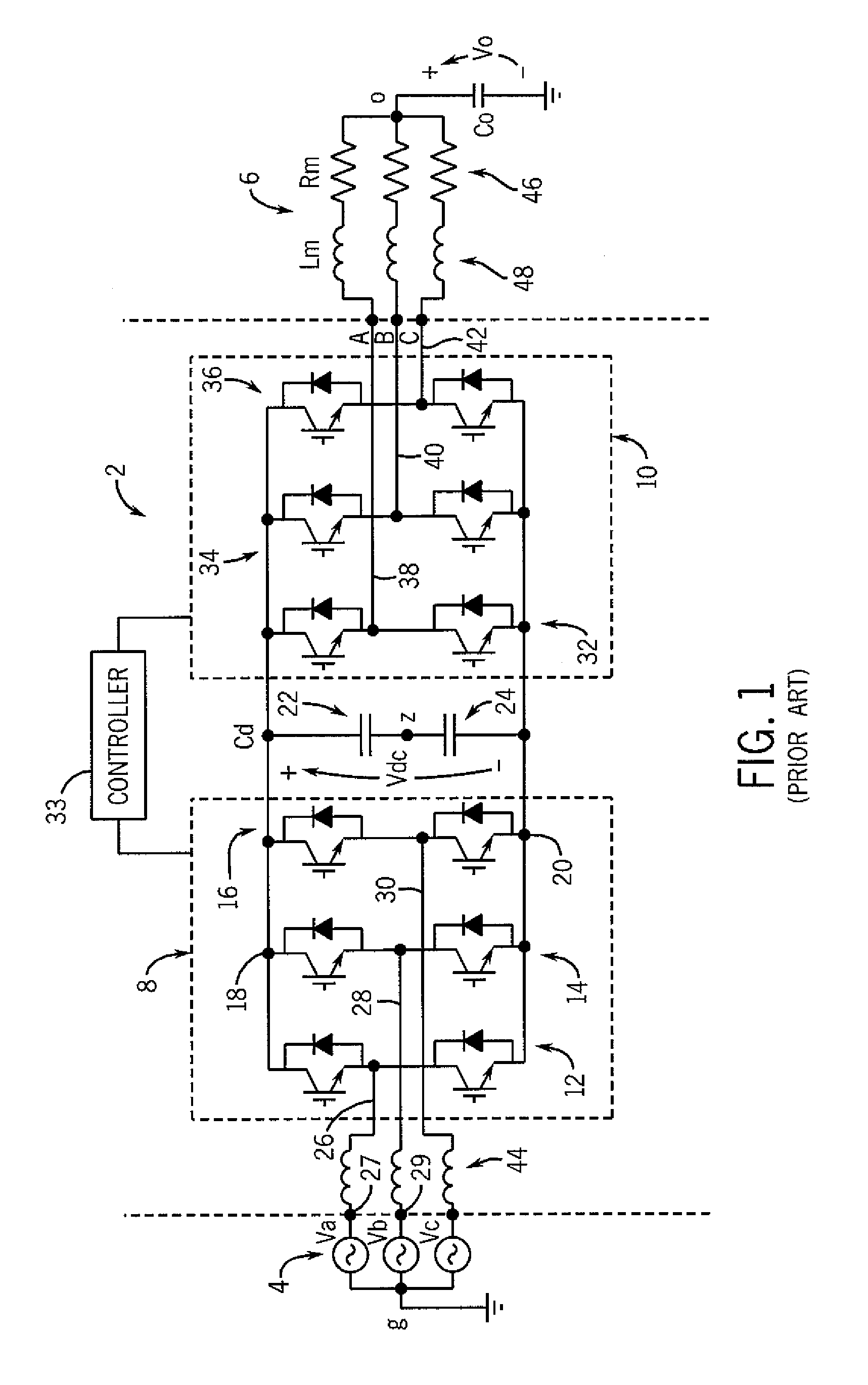 Power converter with reduced common mode voltage