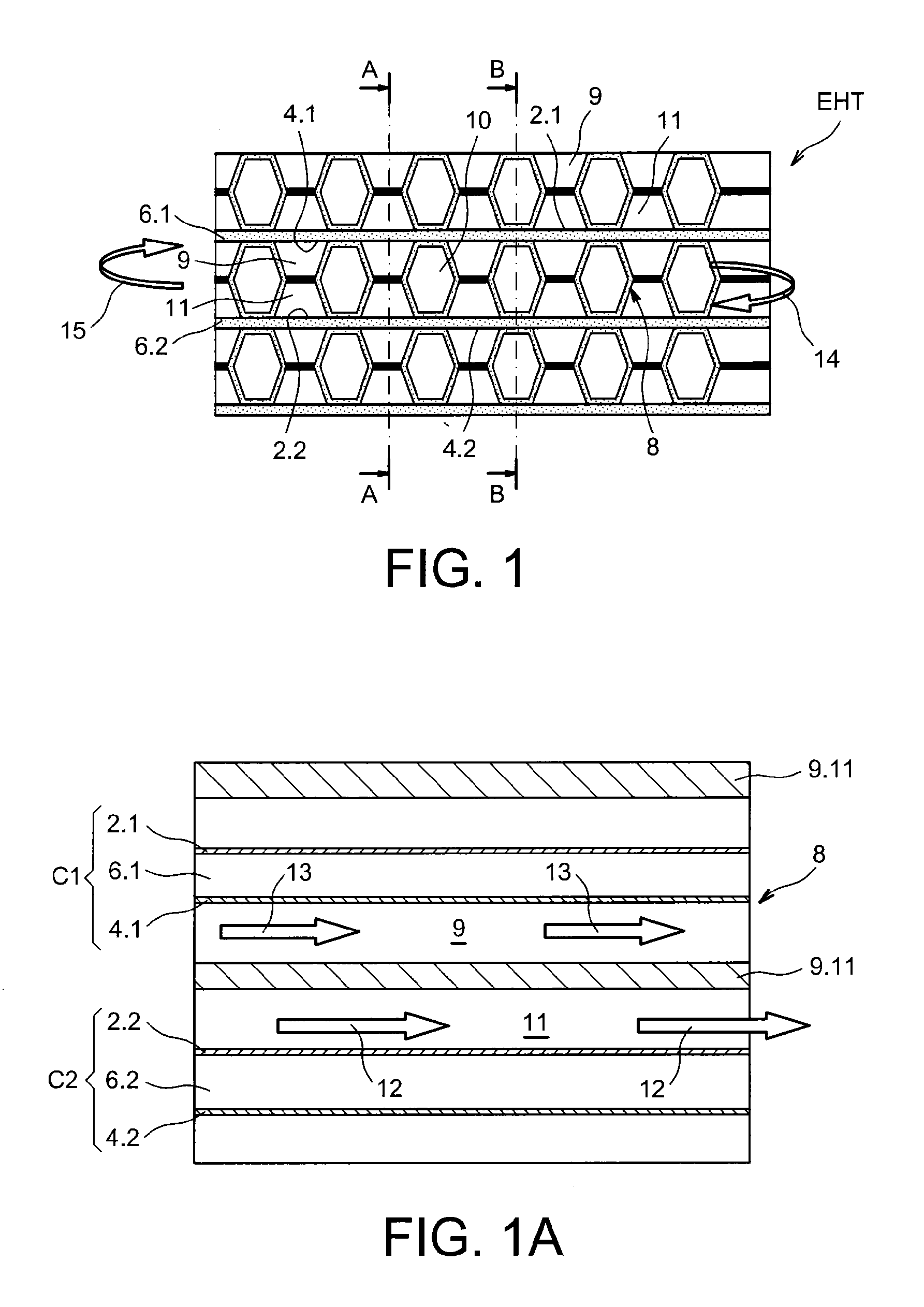 High temperature electrolyzer (HTE) having a stack of electrolysis cells and improved operating reliability and high efficiency