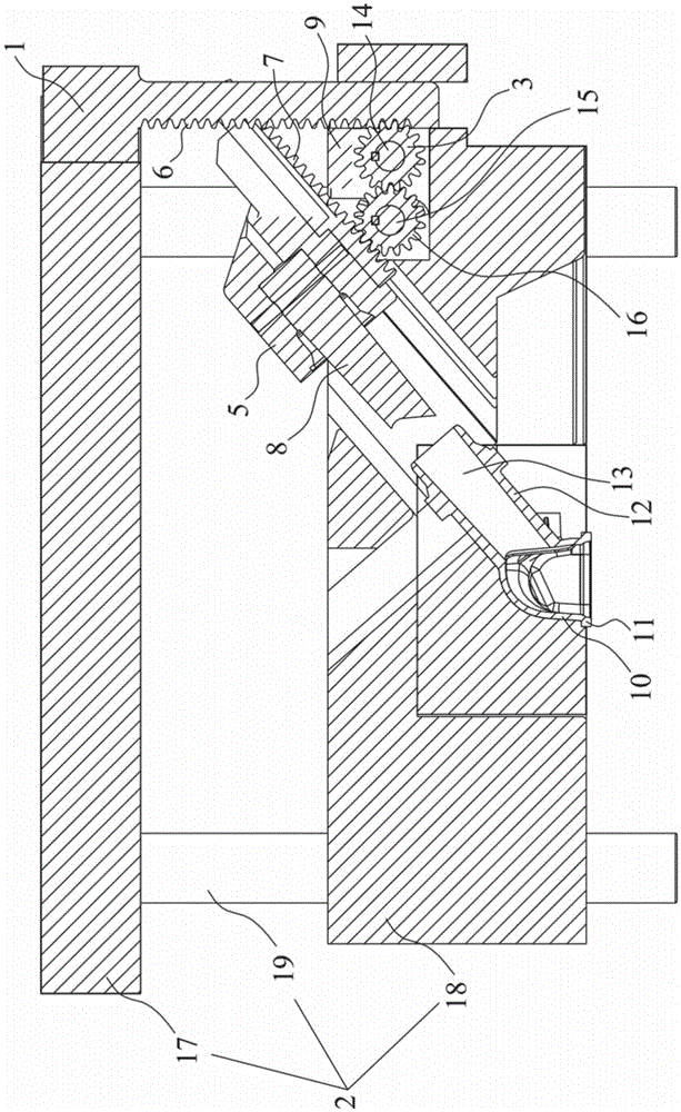 Gear turning automatic core pulling device