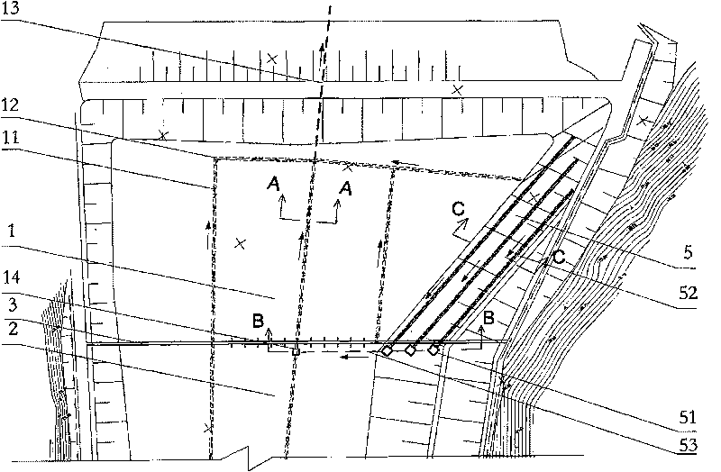 Drainage treatment structure for working landfill slope underground water