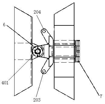 Traction apparatus of cross-country tractor