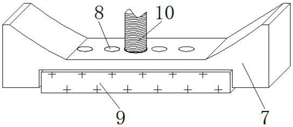 Drainage device capable of preventing blockage for neurosurgeons