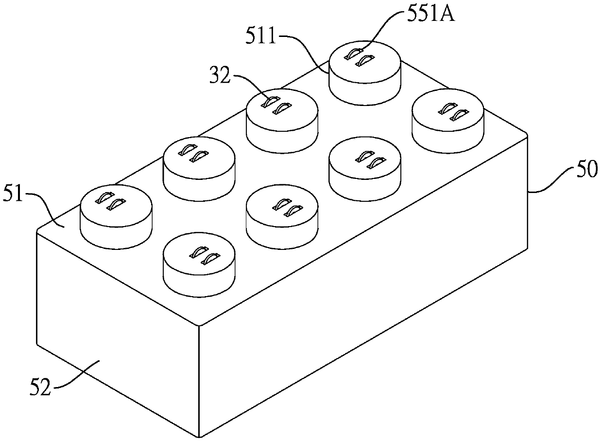 High-transmittance luminous building block with flaky electric connecting piece locating structure and assembling method thereof