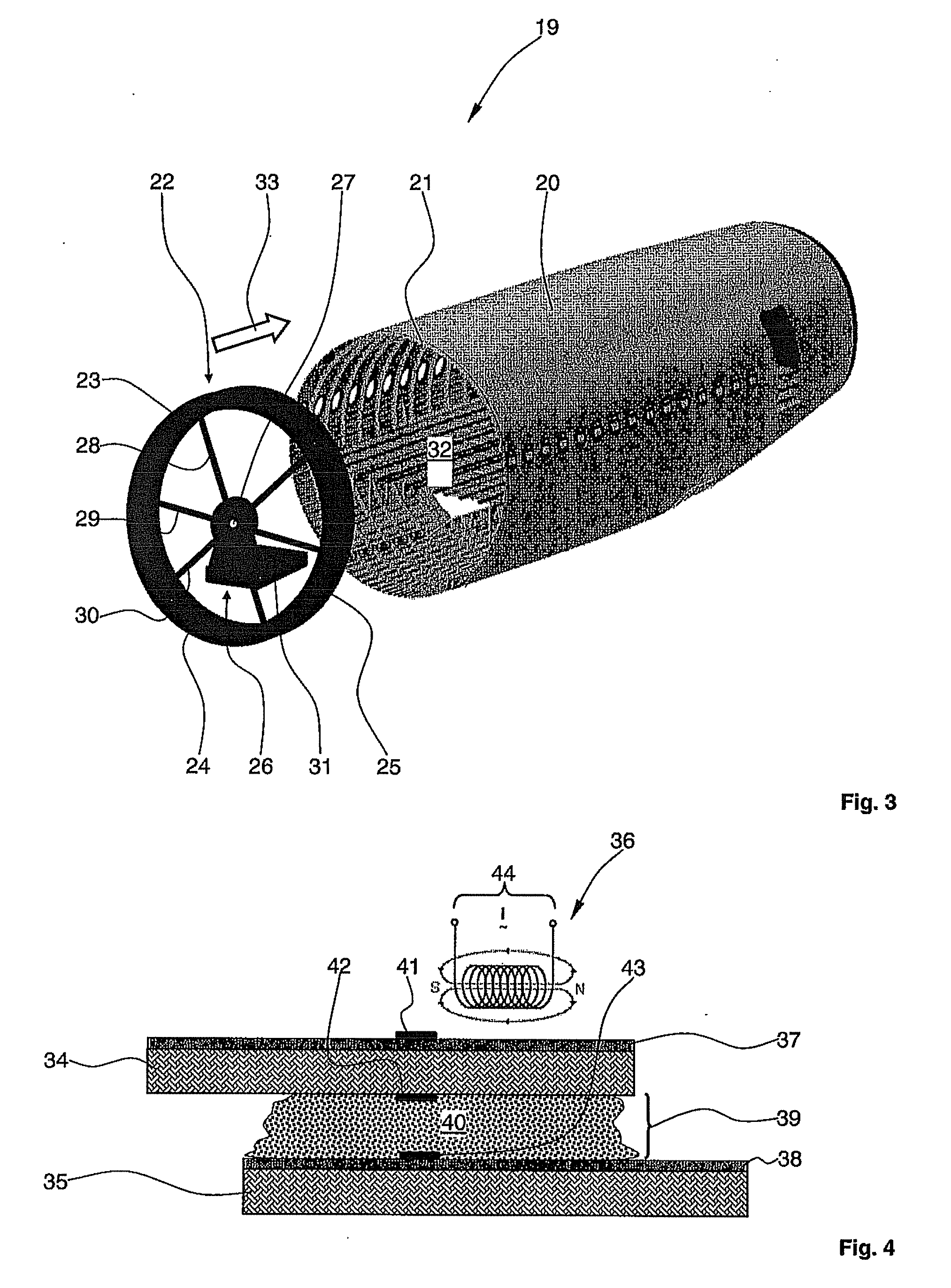 Device for curing a plastic material