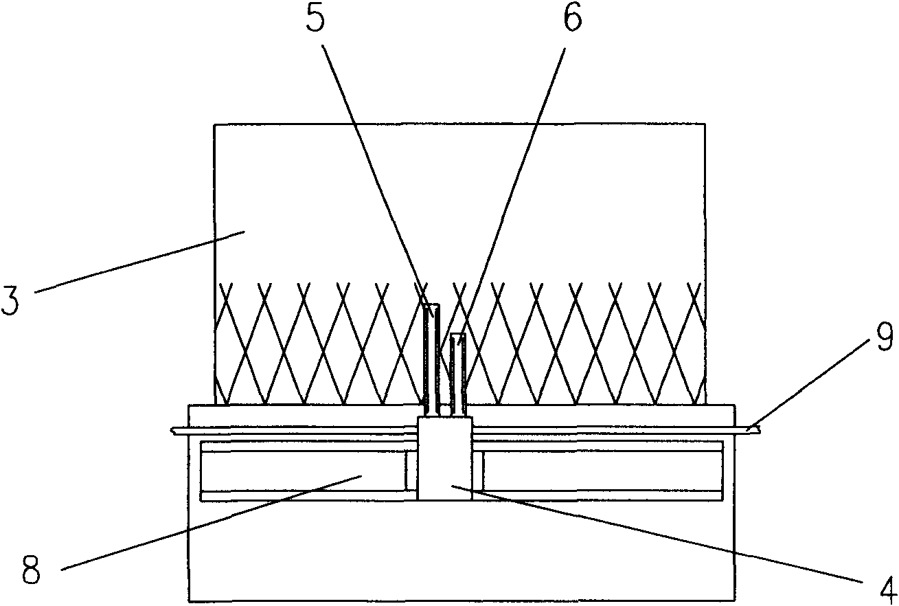 Traverse yarn guide device and yarn guide method