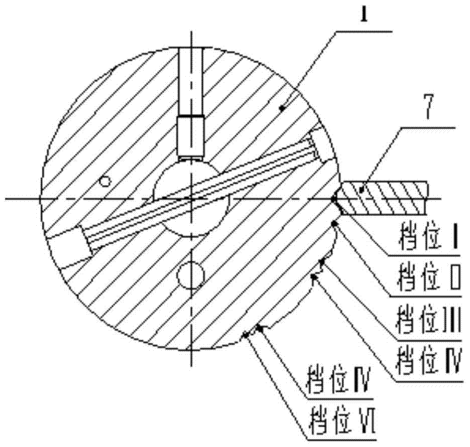 Small angle ratchet positioning device with adjustable force value and V-shaped positioning groove