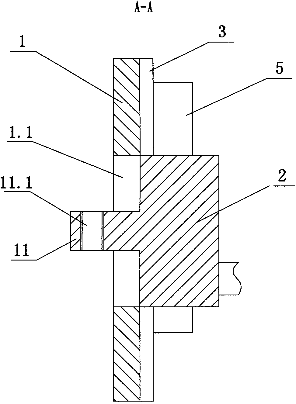 Automatic counterweight mechanism with adjustable eccentricity crank