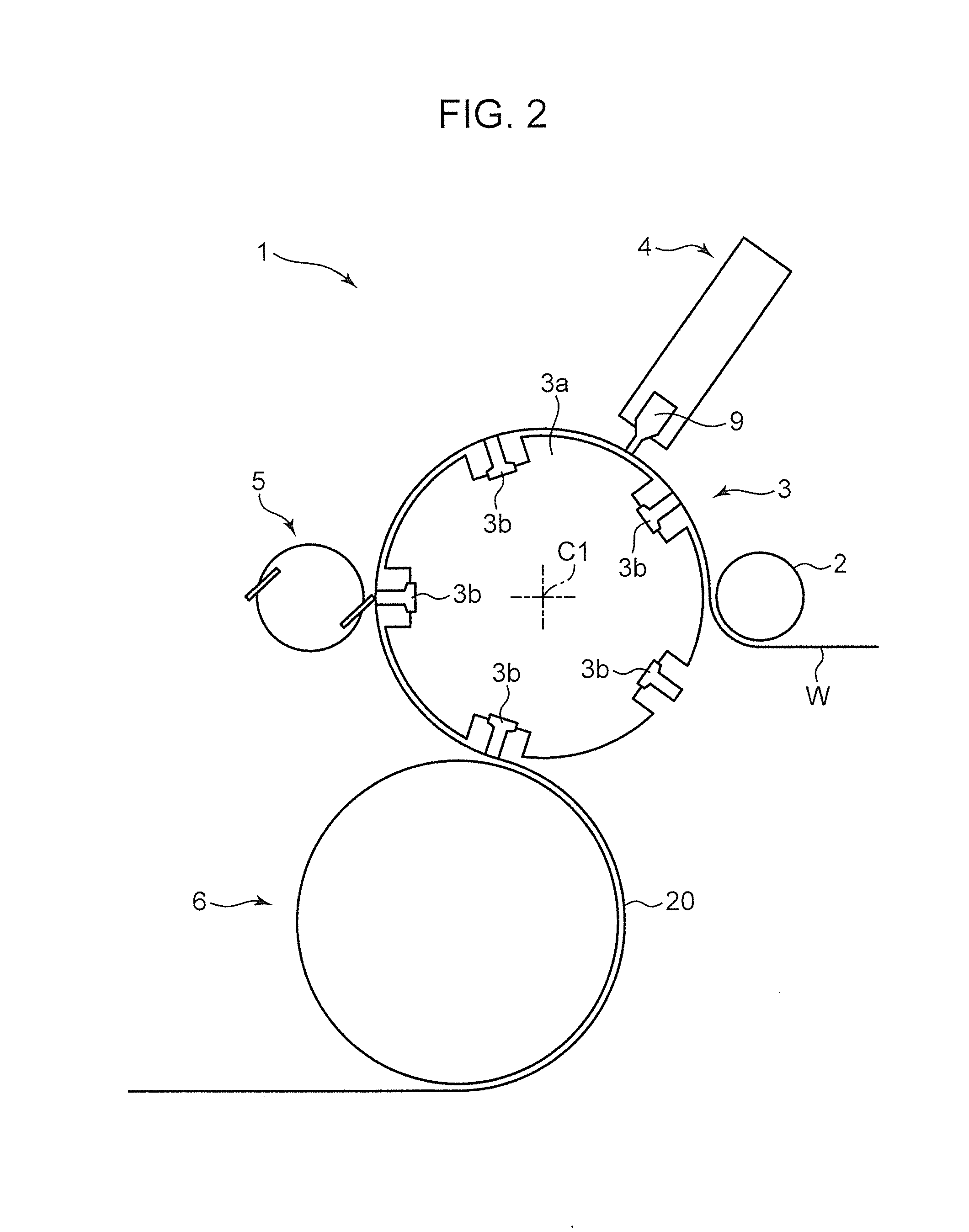 Ultrasonic horn, welder provided therewith, and method of producing disposable diaper using ultrasonic horn