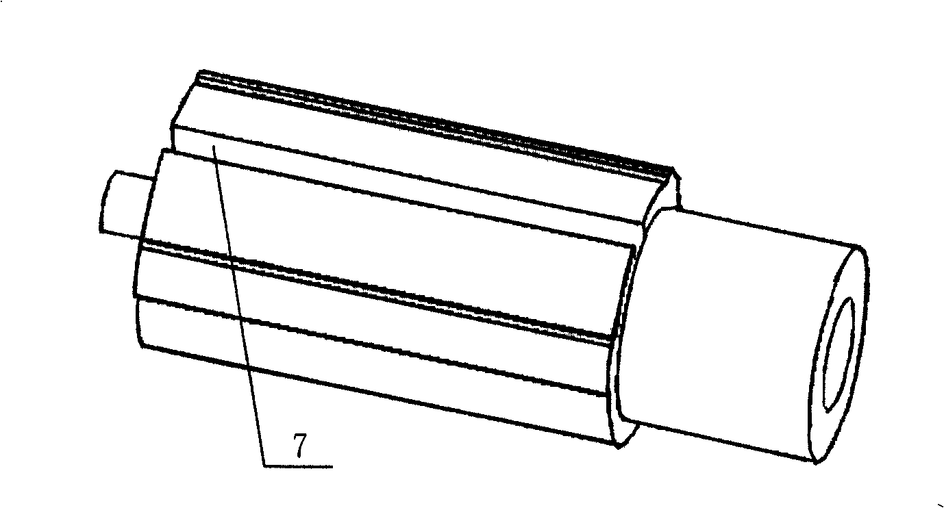 Fixed-frequency AM electric vortex displacement sensor probe of linear automatic compensation