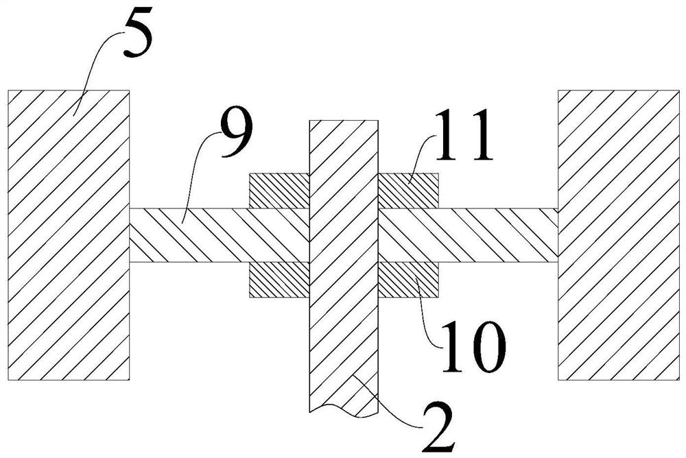 Moving magnetic suspension type multi-wheel transmission device