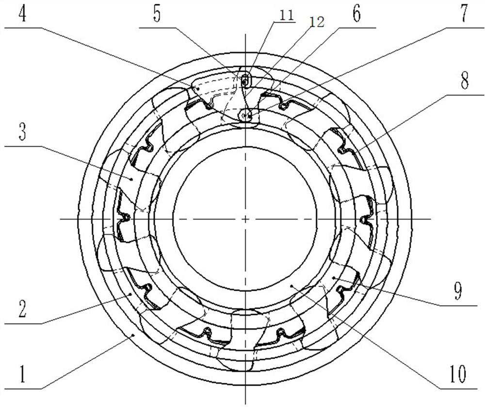 Inclined strut type overrunning clutch