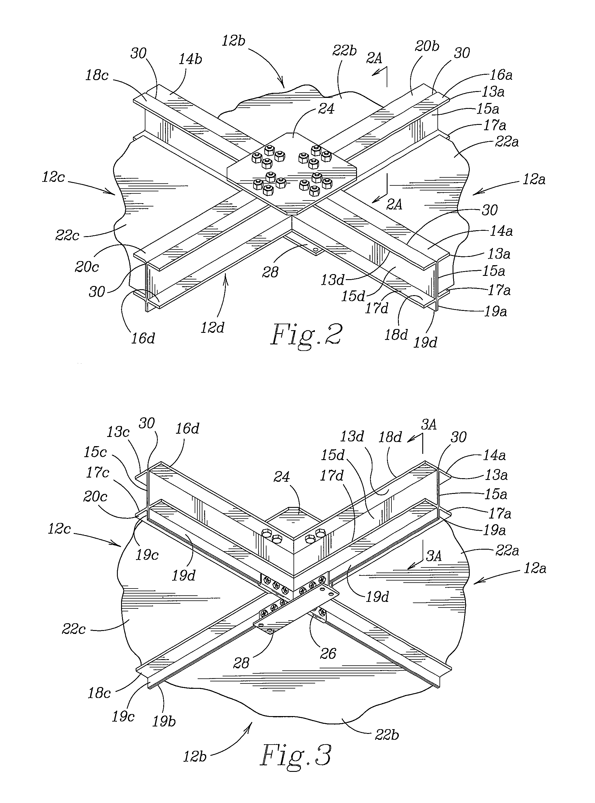 Internal floating roof for covering fluid bodies in storage tanks