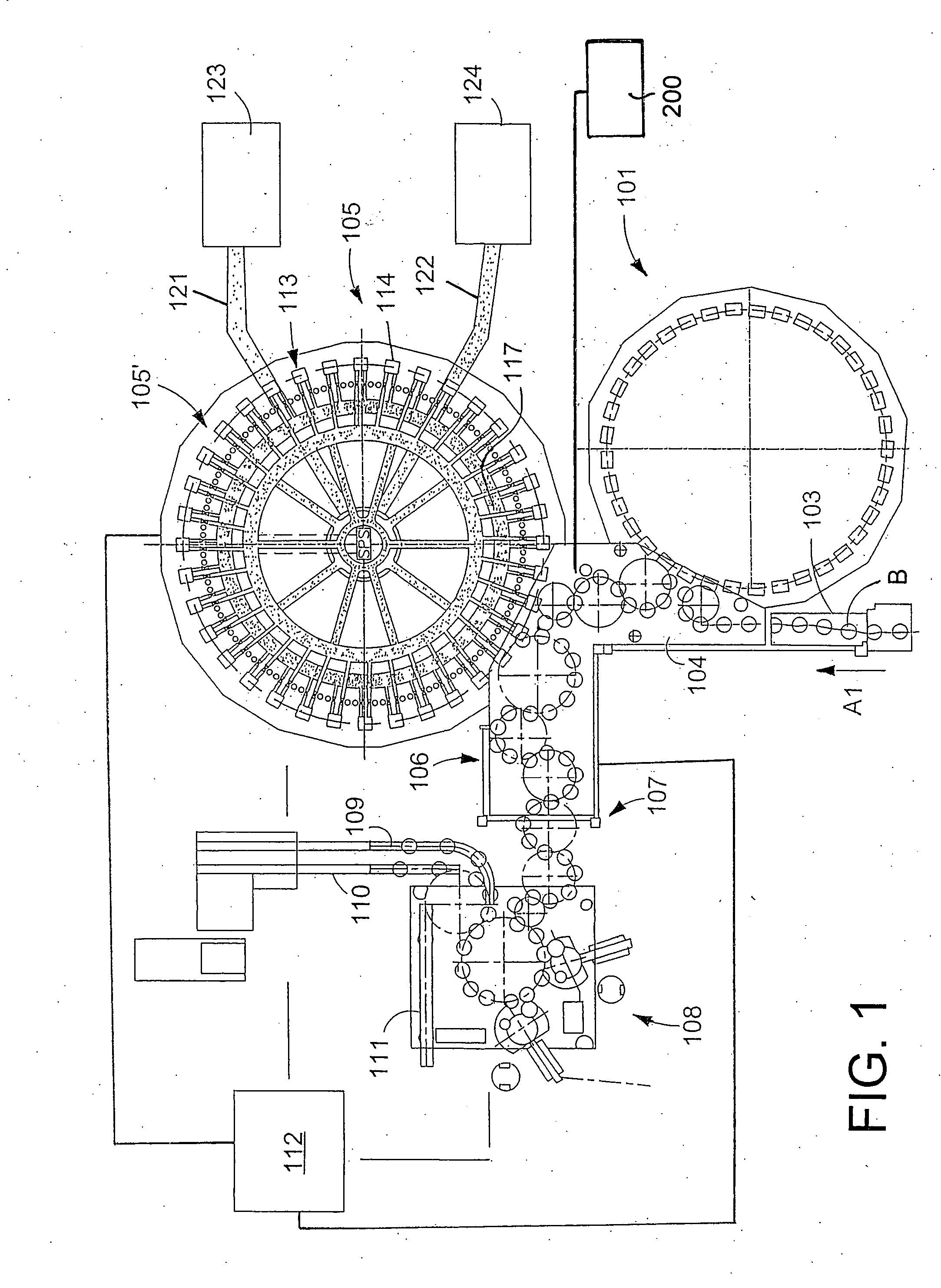 Beverage bottling plant for filling bottles with a liquid beverage material having a device to treat bottles and a method of treating bottles with said device