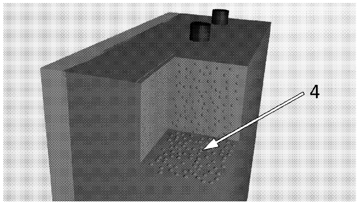 Composite wall panel with low thermal conductivity and sufficient strength for structural use