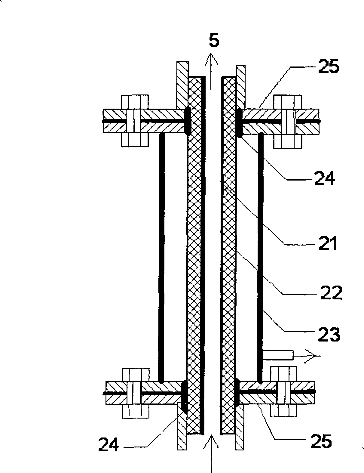 Drinking water purifying device combining photocatalysis and inorganic membrane filtration technology