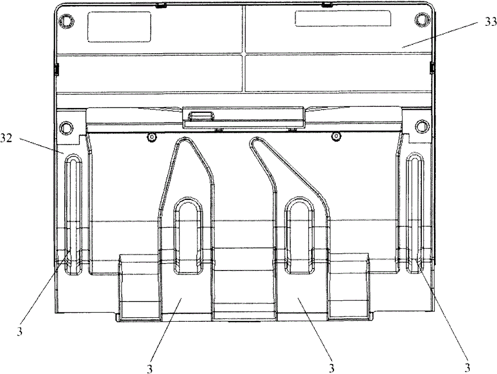 Air duct system of a refrigerator and its compartment