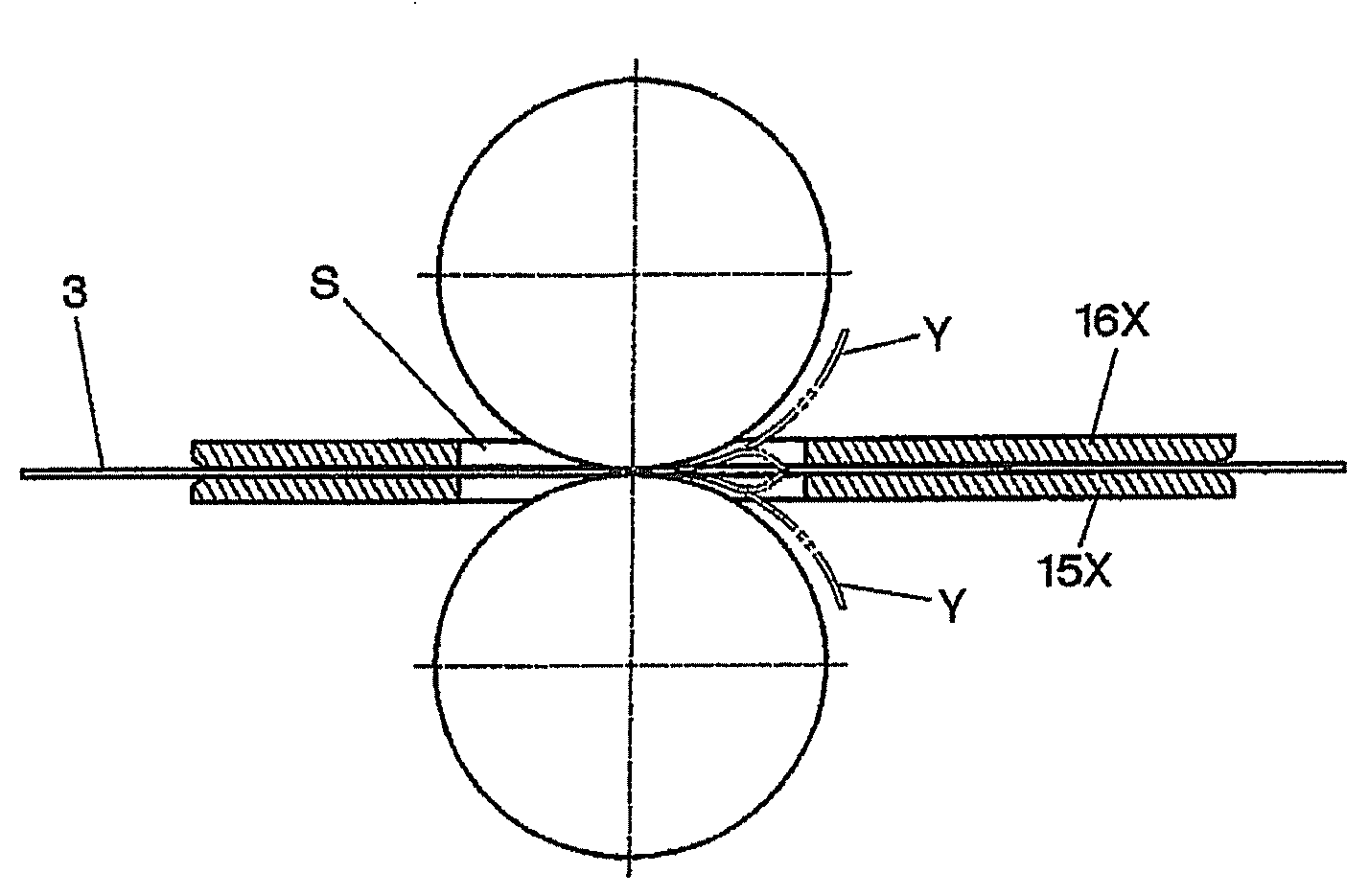 Sheet material feeding apparatus