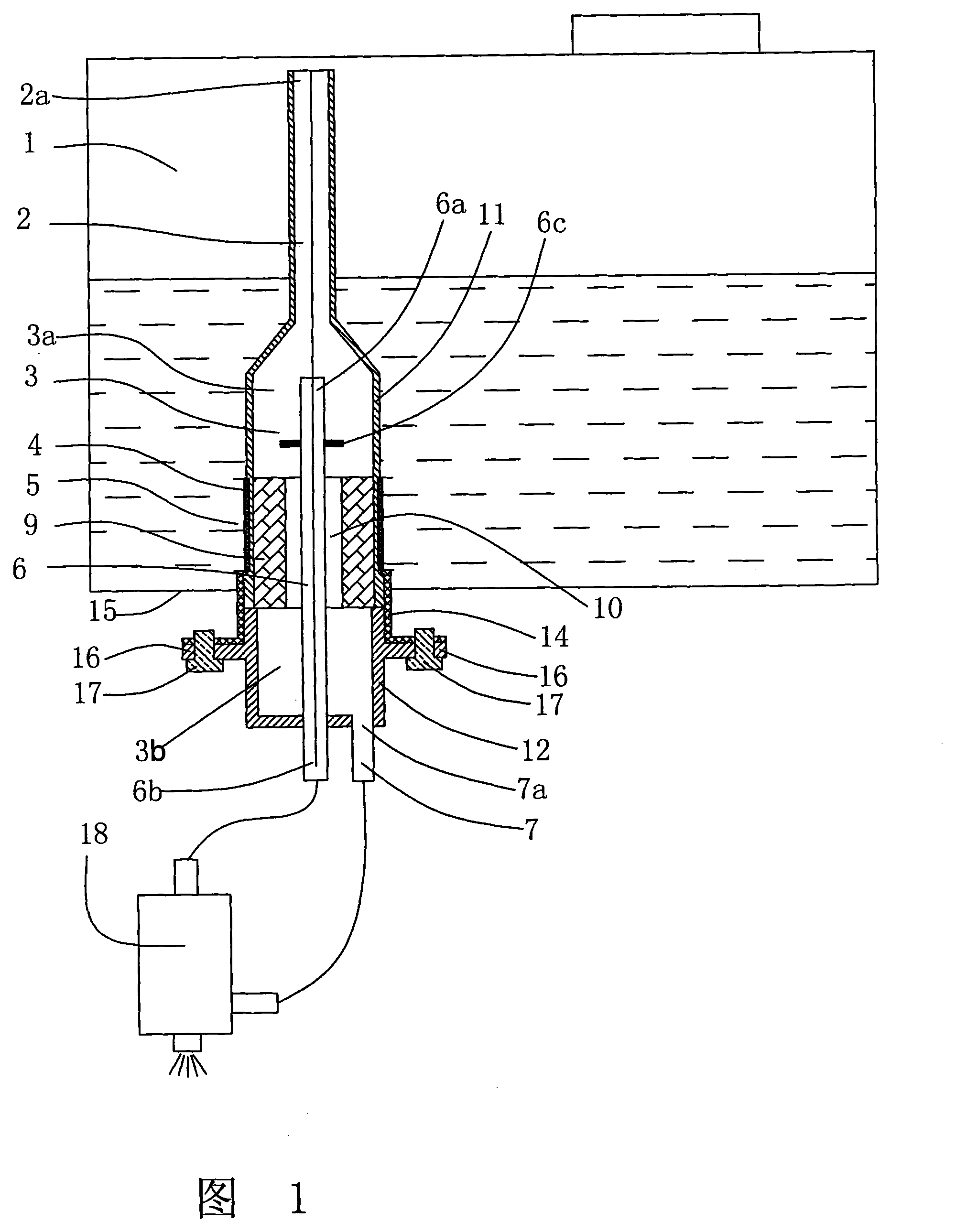 Filtrating type vapor-liquid separating device