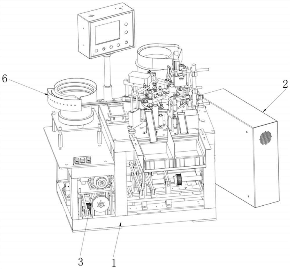 Nail assembling machine and nail assembling method for capacitor rubber cover