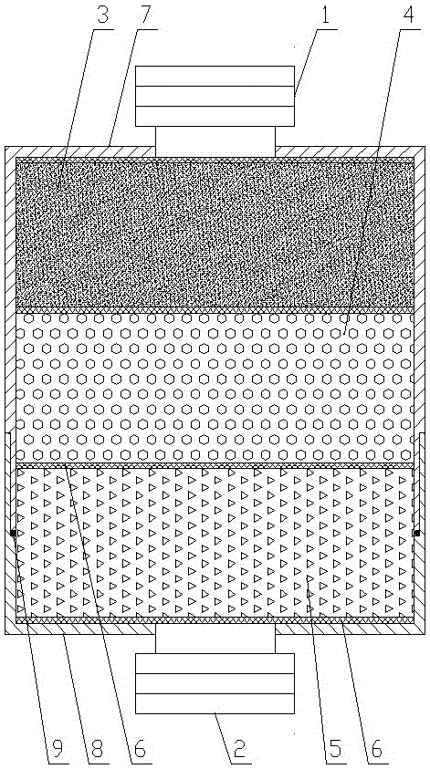 Shower purification device with beautifying function and manufacturing method thereof