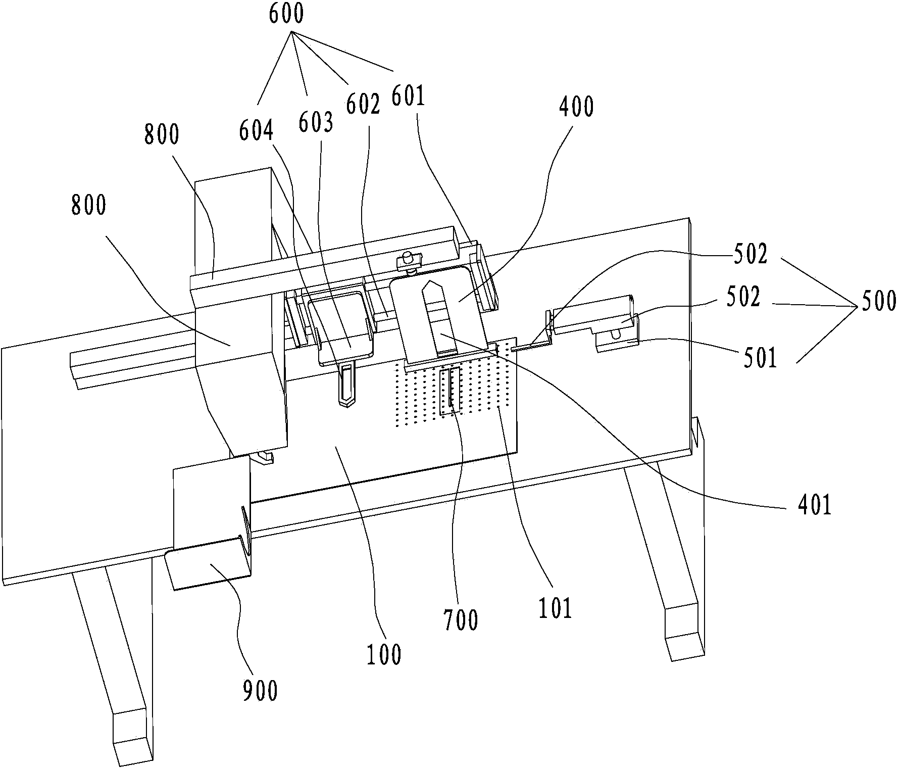 Automatic sewing device and sewing method thereof