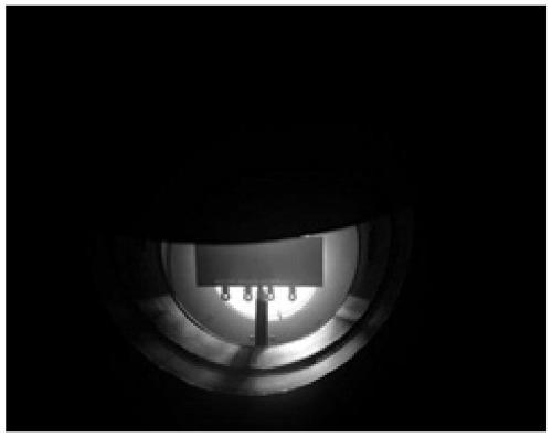 Gas arc discharge device, coupling system connected to vacuum cavity and ion nitriding process