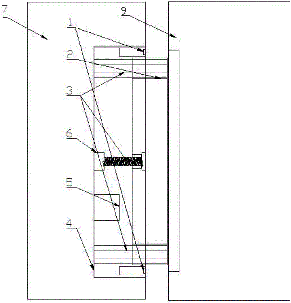 Self-adaptive telescopic footboard device for train platform