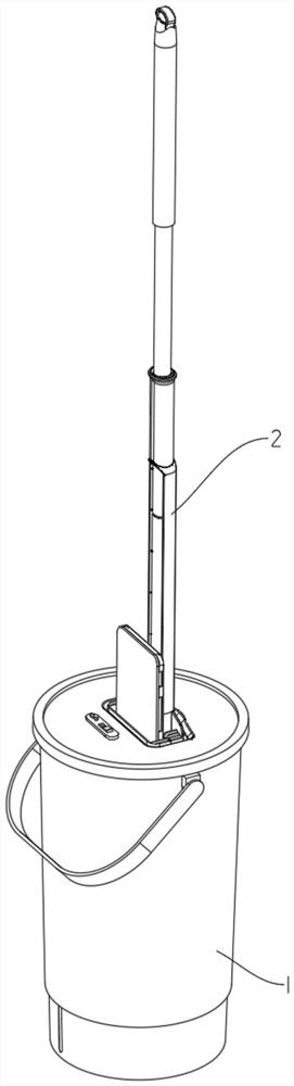 Flat mop cleaning tool and using method thereof