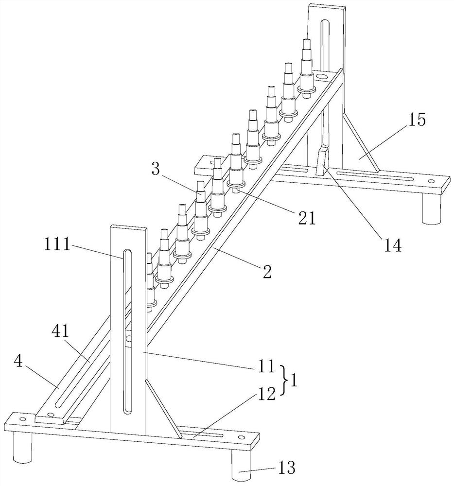 Multi-station universal welding tool and welding method based on tool