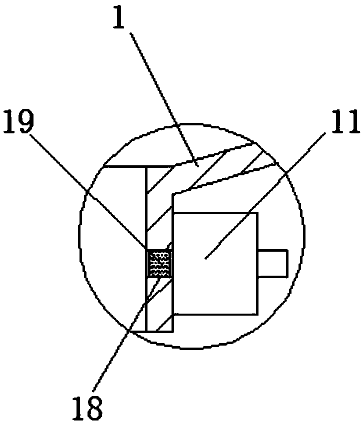 Chipping recycling and screening device for lathe metal processing