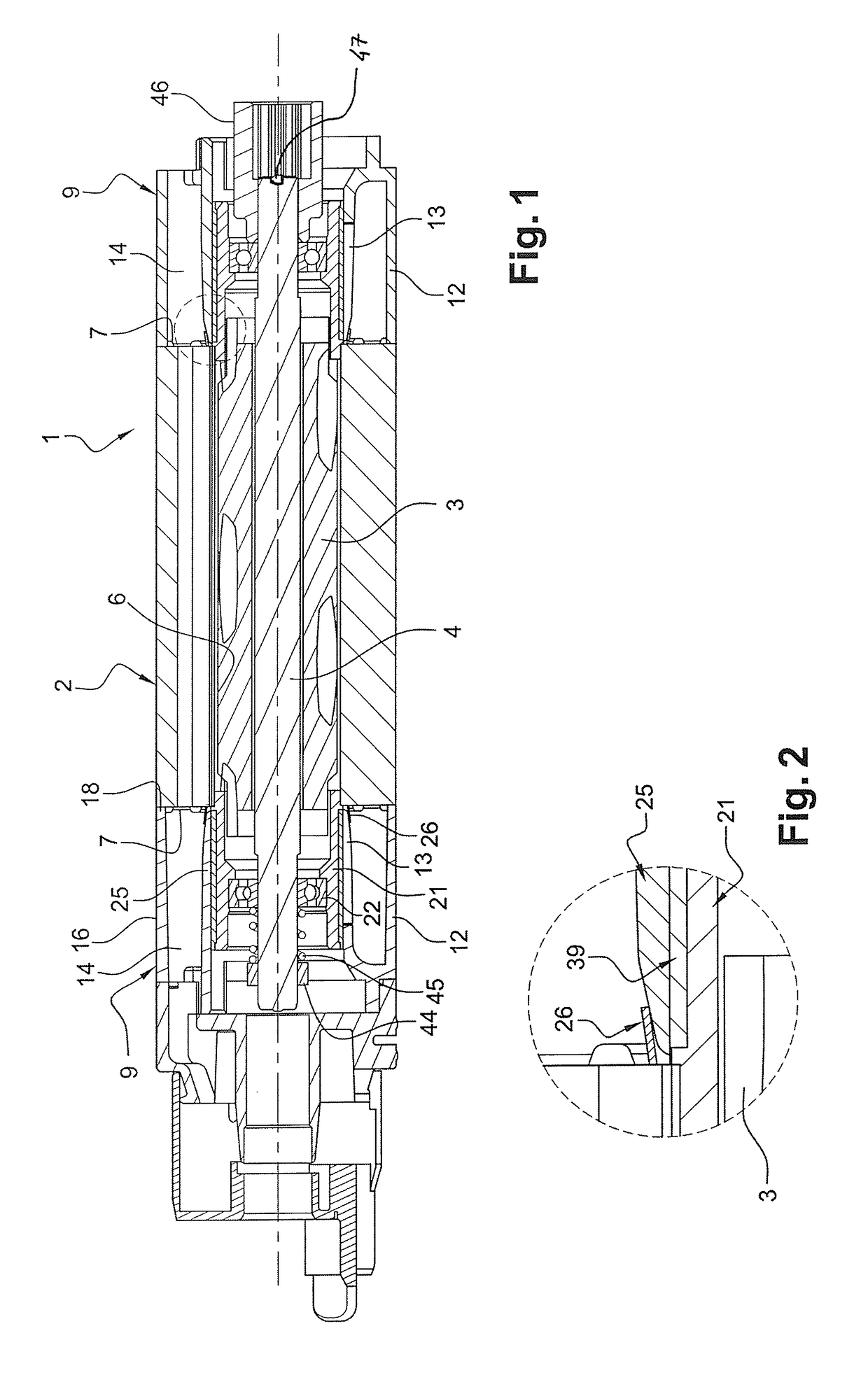 Induction motor capable of being housed in a tubular actuator and method of assembling this motor