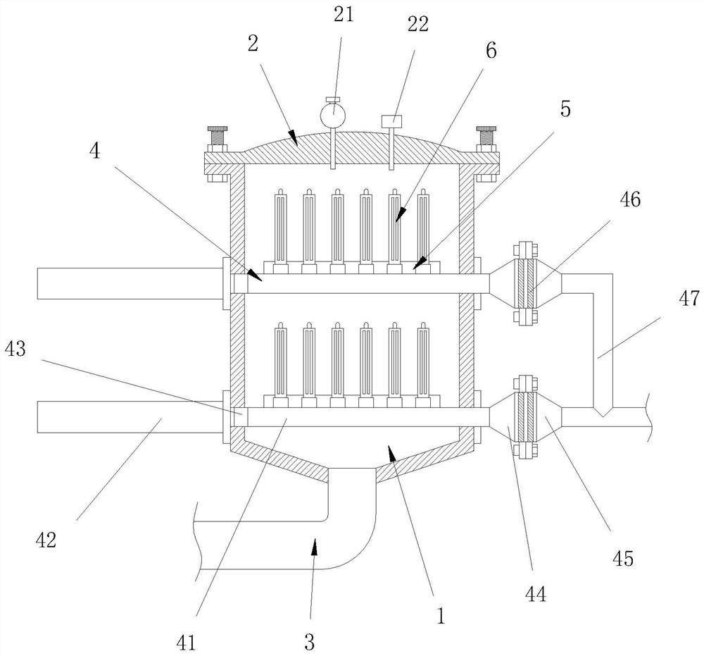 Double-type filtering device for tea oil