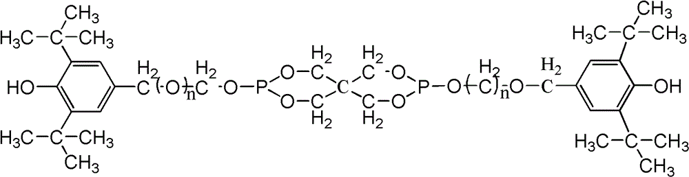 A kind of pentaerythritol ester antioxidant compound containing two functional groups and its synthesis method