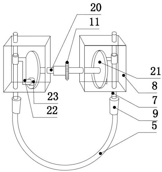 Tree-digging machine with soil balls