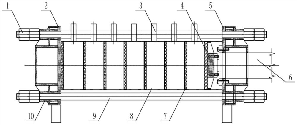 A hydraulic combined steam leaching type integrated edible oil press and a method for processing edible oil with the press