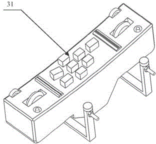 Following type ultrasonic flaw detector for rolling stock wheels