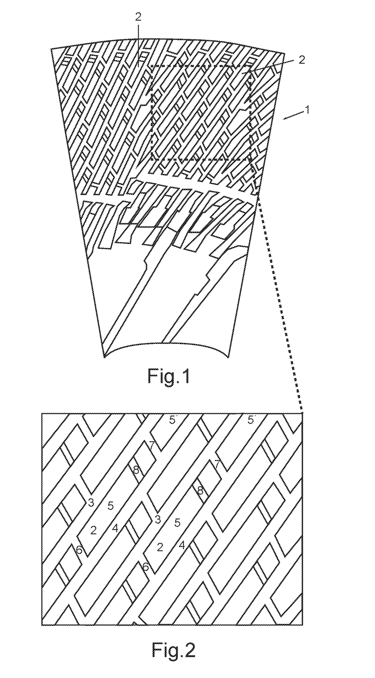 Refiner plate segment with pre-dam