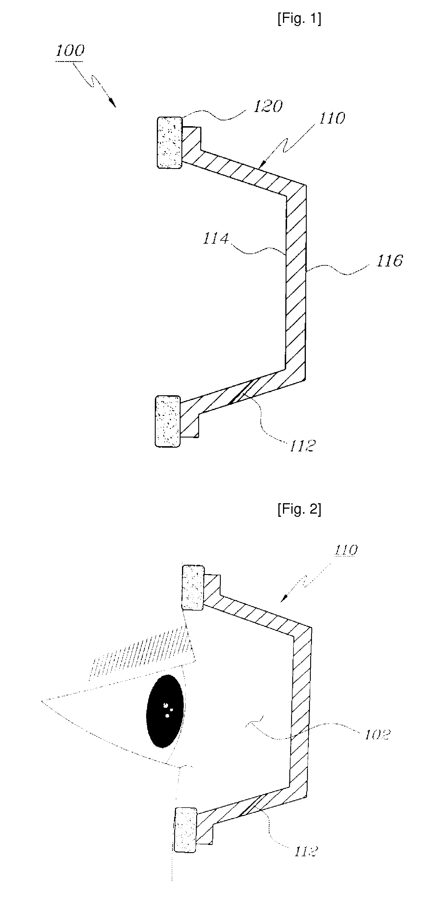 Swimming goggles having air channels for comfort wearing