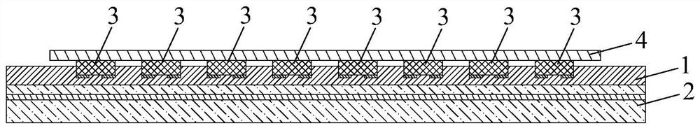 LED chip mass transfer method with high stripping yield and convenient film inversion