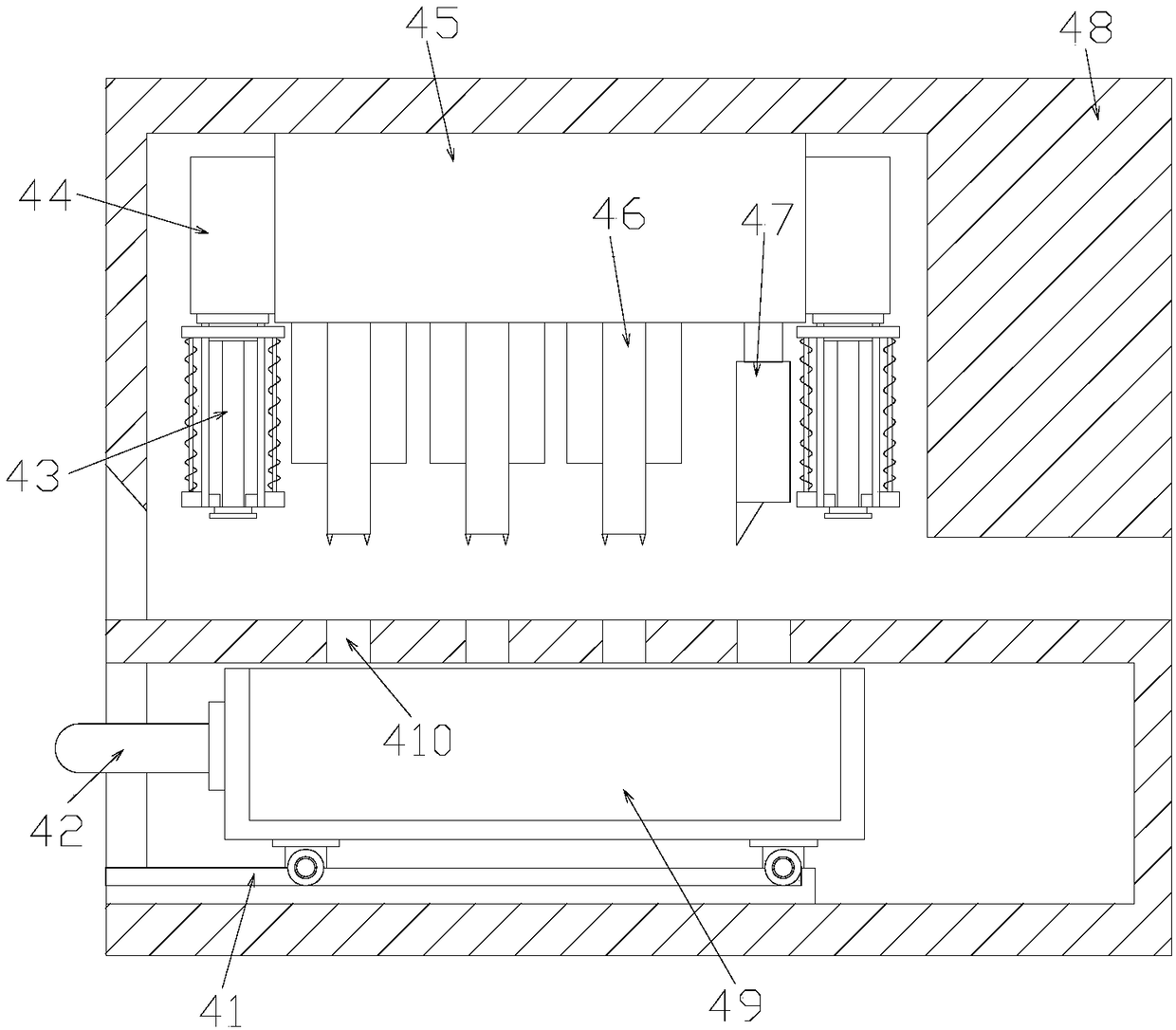 Fabric cutting device capable of preventing scattering of weaved watchband and difficult in machining process